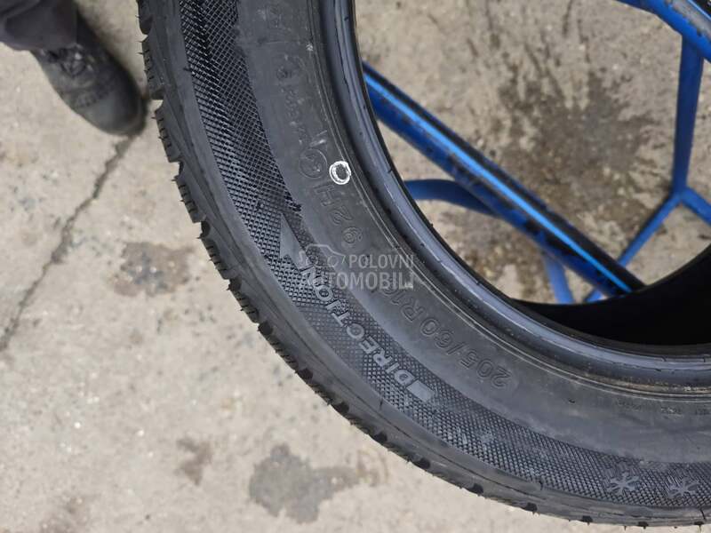 Lassa 205/60 R16 Zimska