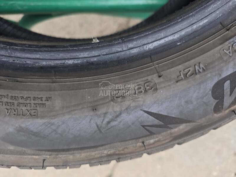 Bridgestone 185/60 R15 Zimska