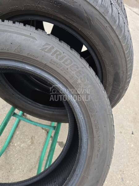 Bridgestone 185/60 R15 Zimska