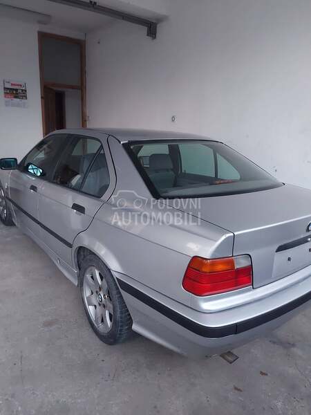 BMW 316 e36