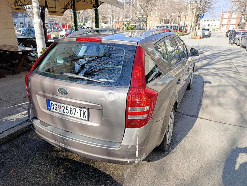 Kia cee`d sw 