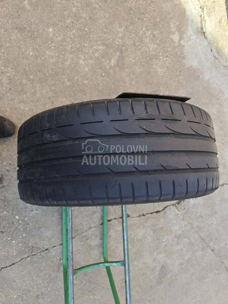 Bridgestone 215/40 R17 Letnja