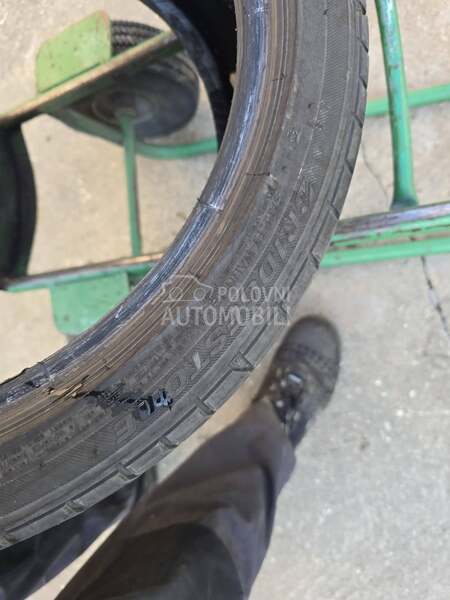 Bridgestone 215/40 R17 Letnja