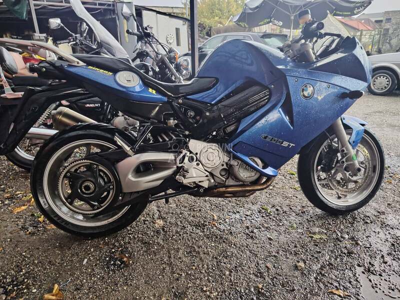 BMW F  800 ST