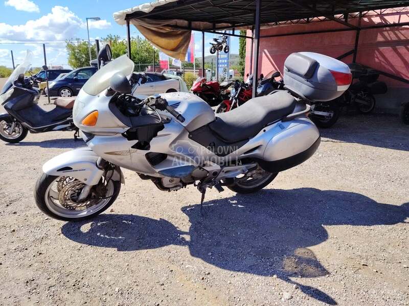 Honda Dauwille 650