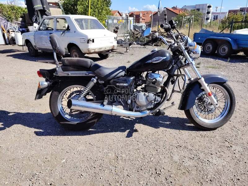 Suzuki marauder 125