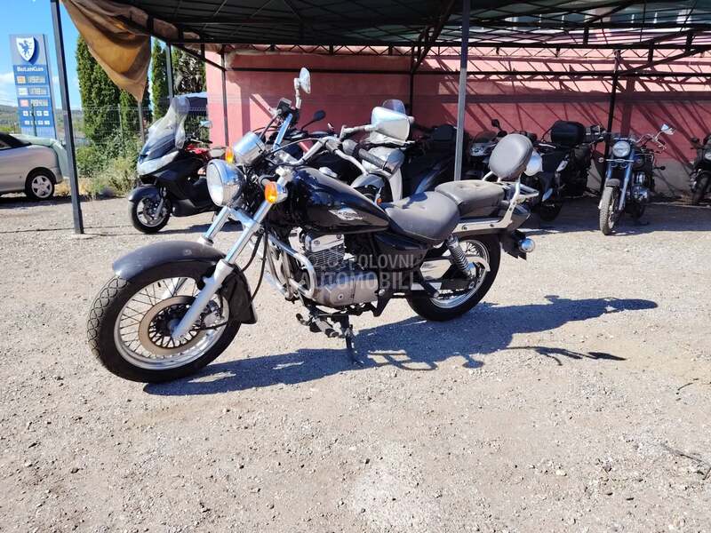 Suzuki marauder 125