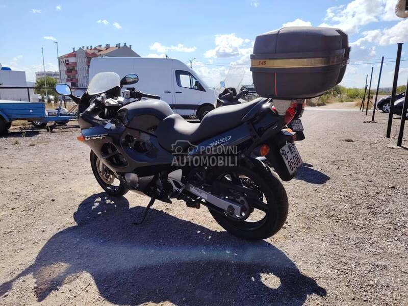 Suzuki GSX  750 F