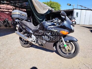 Suzuki GSX  750 F