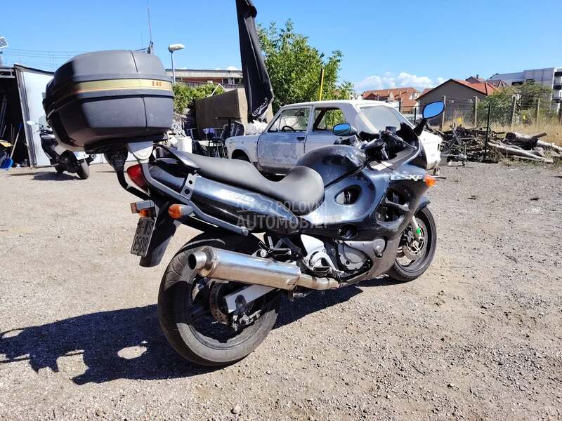 Suzuki GSX  750 F