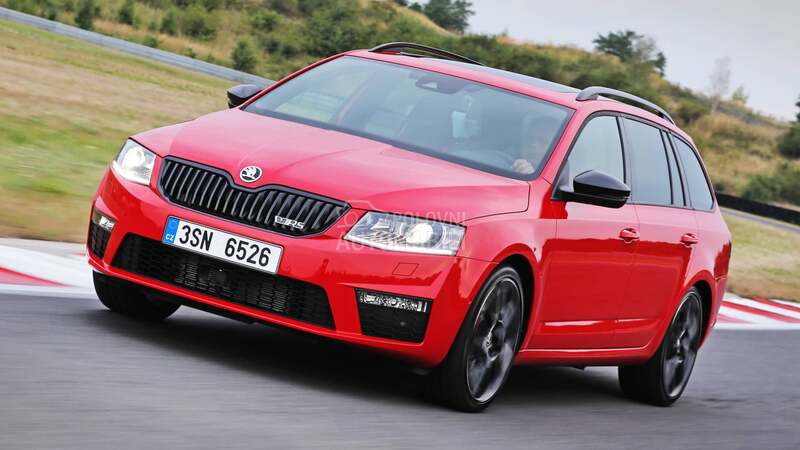 Škoda Octavia -  kompletan auto u delovima