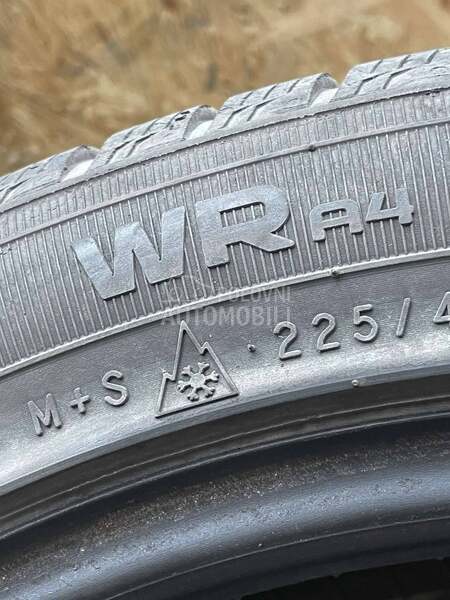 Nokian 225/45 R19 Zimska