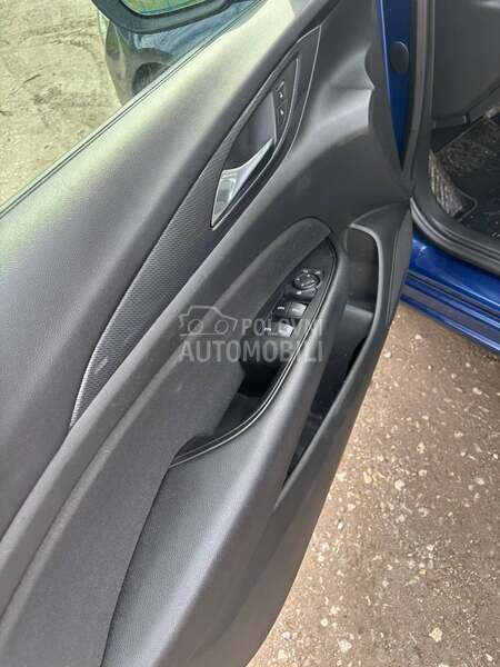 Opel Insignia autom/nav/