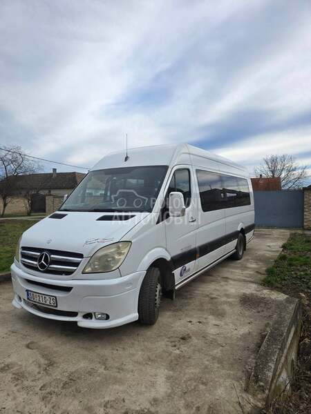 Mercedes Benz Sprinter 515