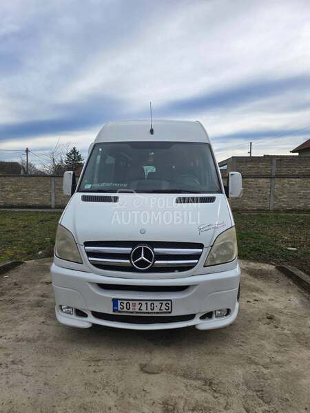 Mercedes Benz Sprinter 515