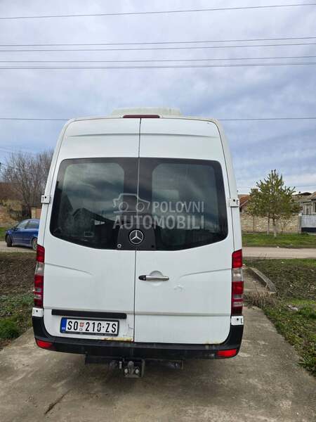 Mercedes Benz Sprinter 515