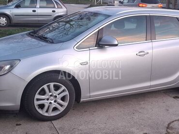 Opel Astra J v.e.l.s.e.r.v.i.s