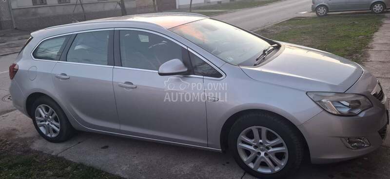 Opel Astra J v.e.l.s.e.r.v.i.s