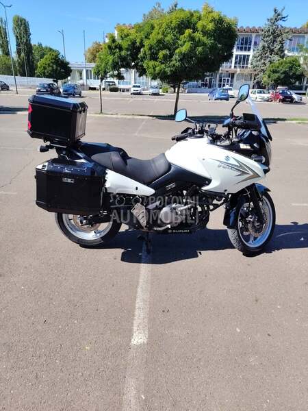 Suzuki V Strom