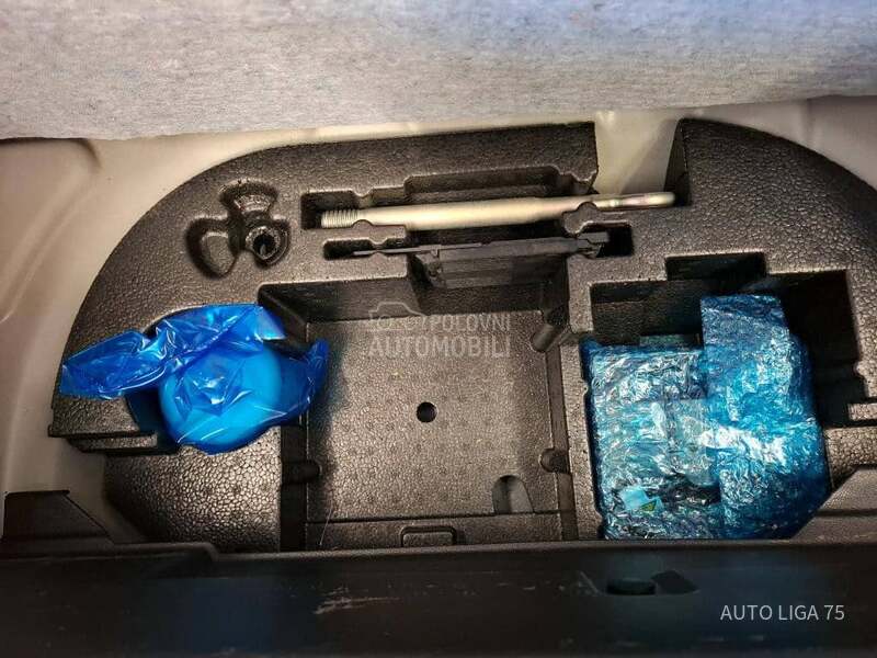 Peugeot 208 e136 Active