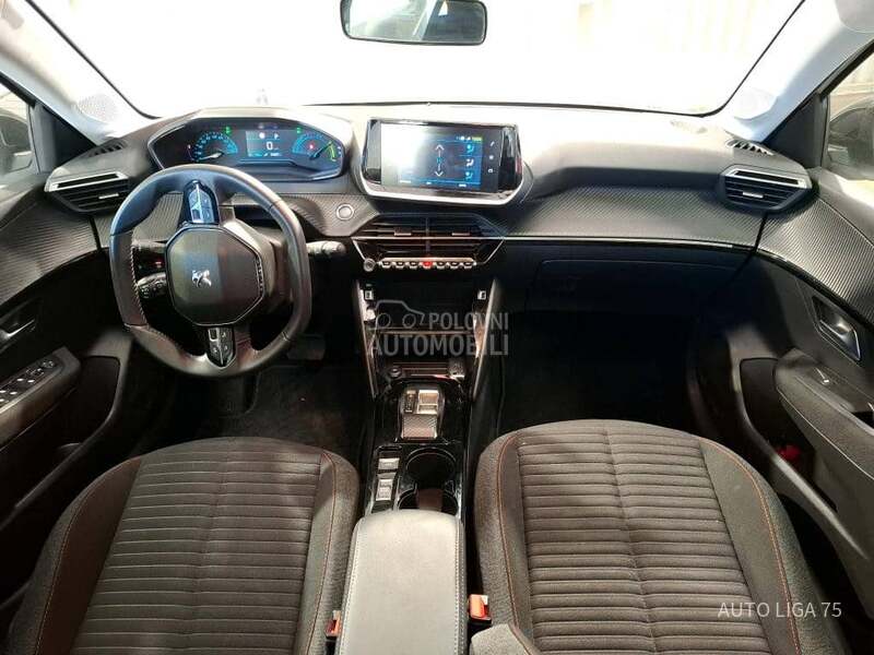 Peugeot 208 e136 Active