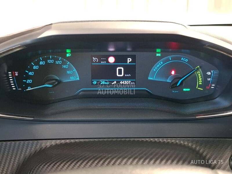 Peugeot 208 e136 Active