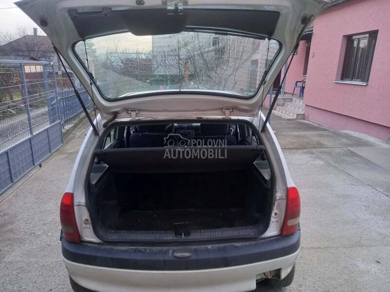Opel Corsa B 