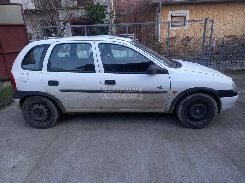 Opel Corsa B 