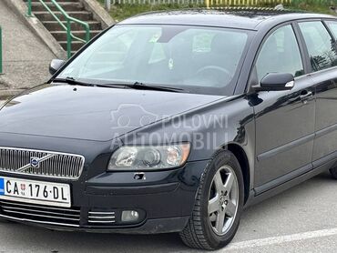Volvo V50 