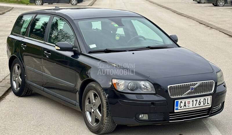 Volvo V50 