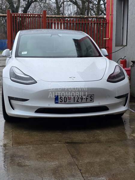 Tesla Model 3 long range