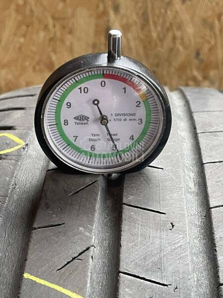 Bridgestone 235/55 R18 Letnja