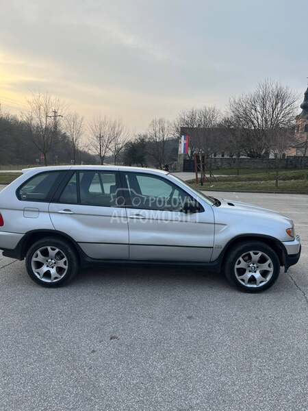 BMW X5 e53