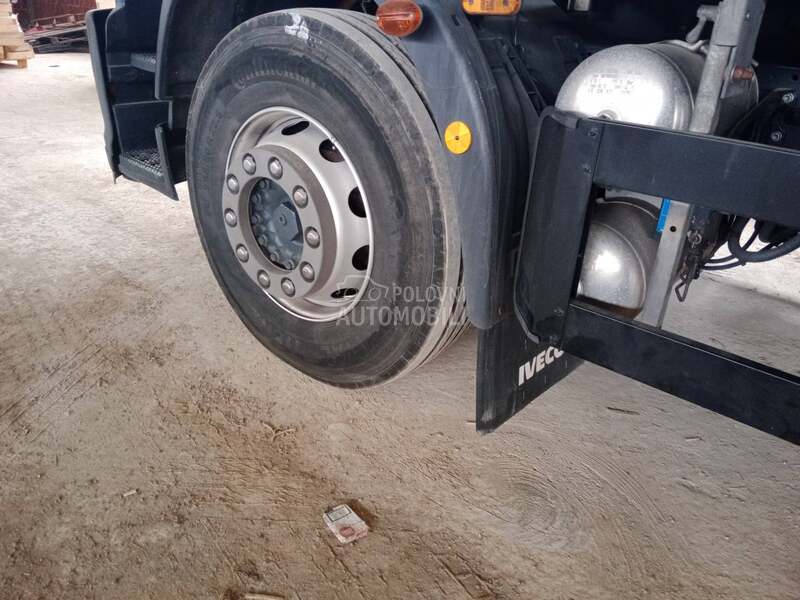 Iveco 180e28