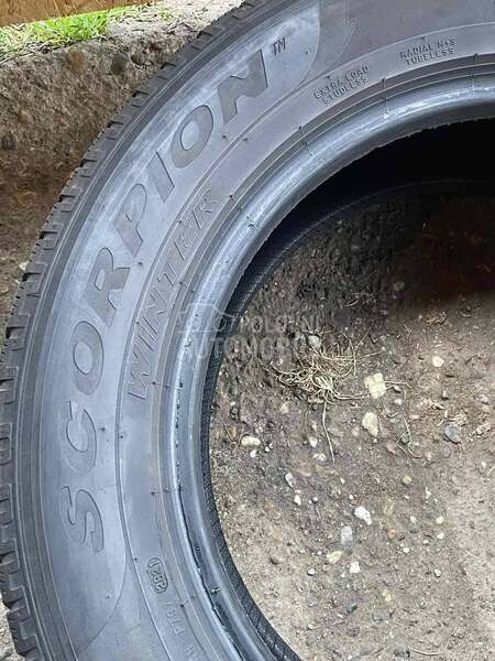 Pirelli 255/55 R18 Zimska