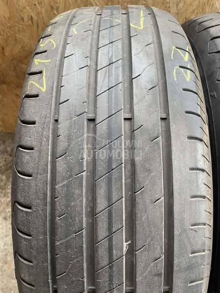 Goodyear 215/60 R17 Letnja