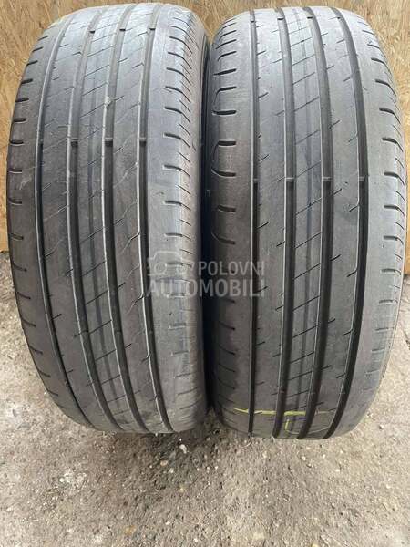 Goodyear 215/60 R17 Letnja