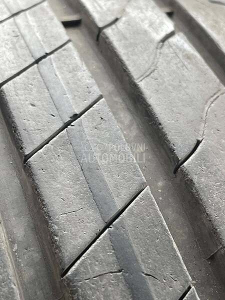 Goodyear 215/60 R17 Letnja