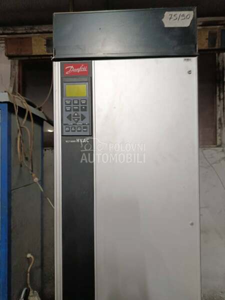 Masina-exstruder za pe regenerat