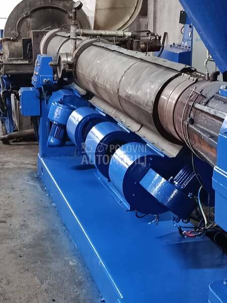 Masina-exstruder za pe regenerat