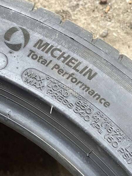 Michelin 245/45 R19 Letnja