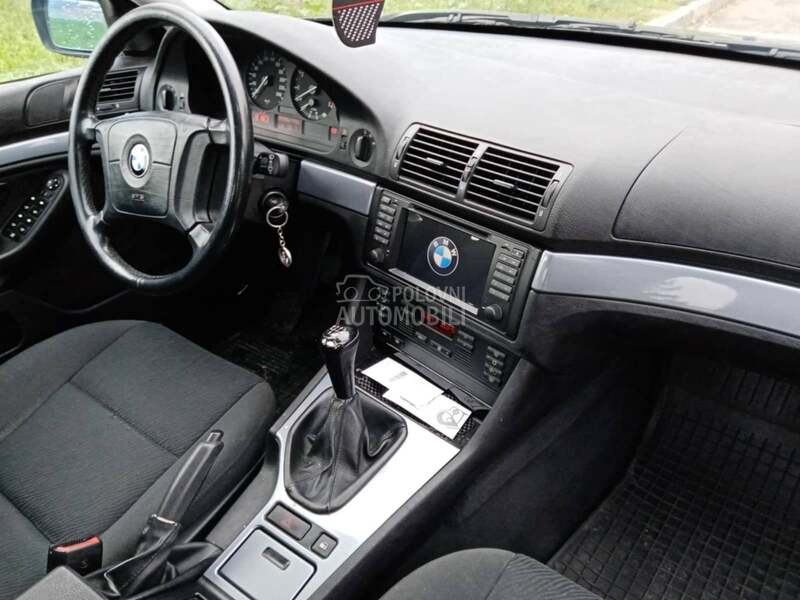 BMW 520 