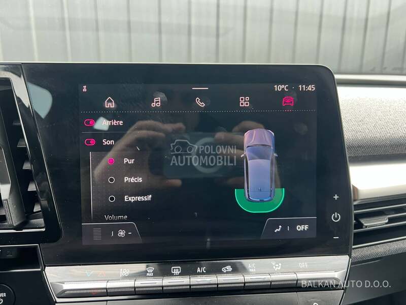 Renault Megane E-TECH/POKLON PUNJAČ