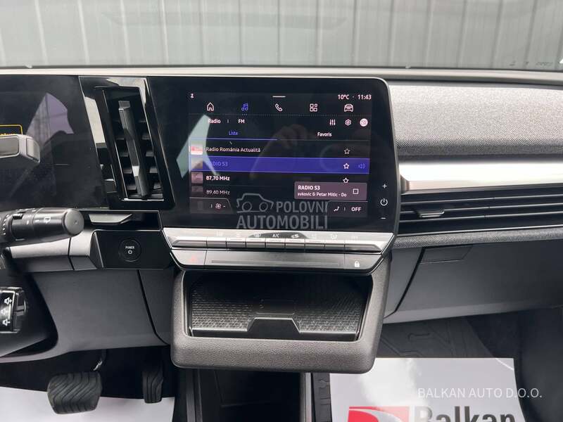 Renault Megane E-TECH/POKLON PUNJAČ