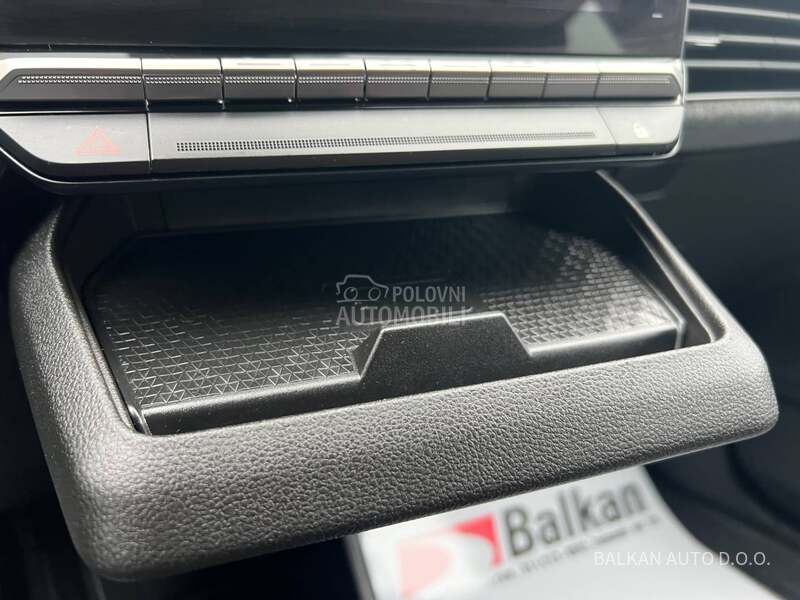 Renault Megane E-TECH/POKLON PUNJAČ