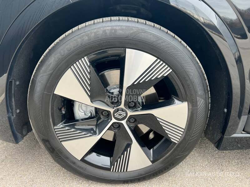 Renault Megane E-TECH/POKLON PUNJAČ