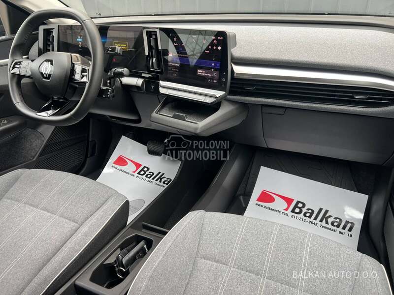 Renault Megane E-TECH/POKLON PUNJAČ