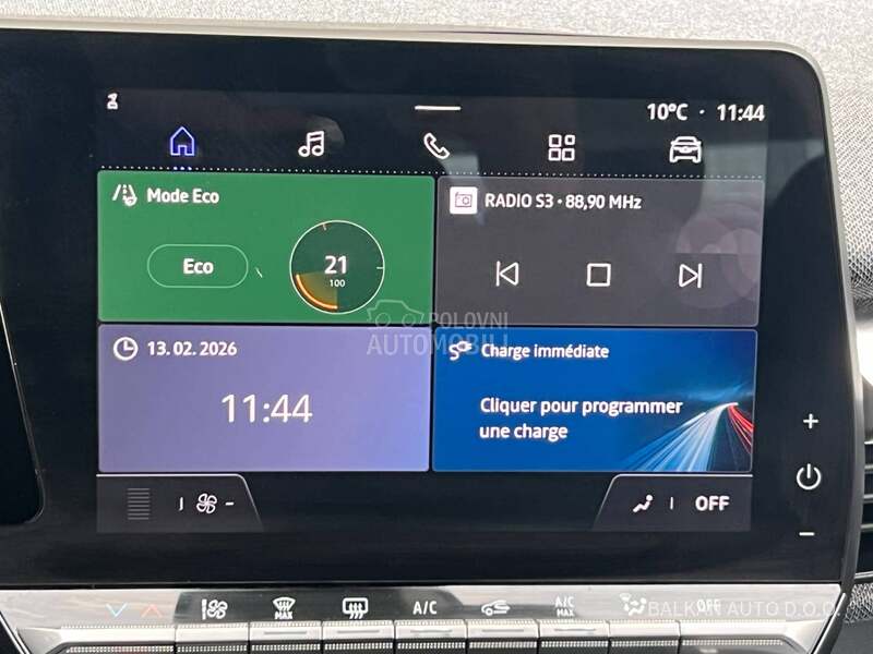 Renault Megane E-TECH/POKLON PUNJAČ