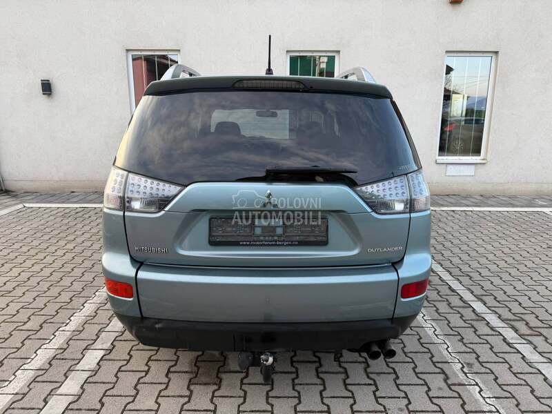 Mitsubishi Outlander 