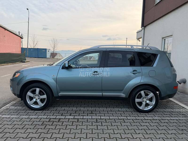 Mitsubishi Outlander 